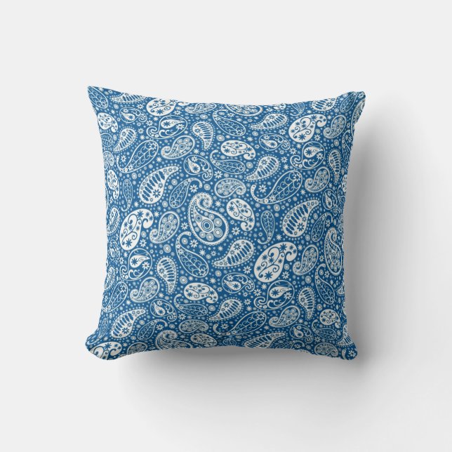 Blue and White Paisley Dekorativ kudde (Framsida)