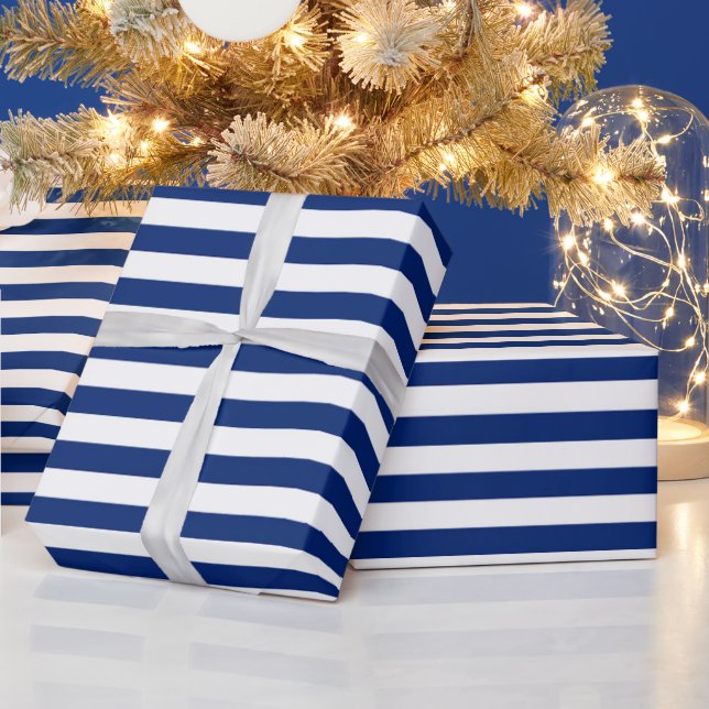 Blue and White Stripes Presentpapper (Helgdagar)