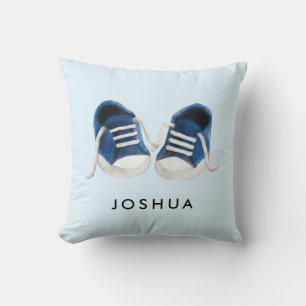 Blue Baby Sneakers Pillow, med Namn, för Nursery Kudde