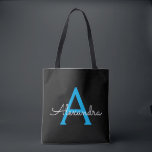 Blue Black Girly Script Monogram Namn Modern Tygkasse<br><div class="desc">Svart och blå Elegant lägg till din egen Namn Monogram Bok Bag. Denna Bok-bag kan anpassas så att den omfattar ditt första och första namn och ges som julklapp,  Sverige 16 födelsedagar,  Möhippa eller Bröllop.</div>