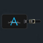 Blue Black Script Girly Monogram Namn Bagagebricka<br><div class="desc">Svart och blått Monogram Lägg till din egen Märkre för Namn-skript Bag märkrn gör perfekten söt 16-årsdag,  bröllop,  möhippa,  babydusch eller bachelorette-fest för någon som dekorerar hennes rum i stil.</div>