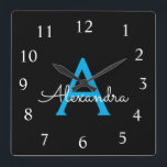 Blue Black Script Girly Monogram Namn Fyrkantig Klocka<br><div class="desc">Blå och svart skript,  Monogram Namn Clock. Det gör perfekten söt 16-årsjubileum,  bröllop,  möhippa,  årsdag,  babydusch eller bachelorette-fest för någon som glam lyxen och chic stilar i kärlek.</div>