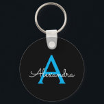 Blue Black Script Girly Monogram Namn Nyckelring<br><div class="desc">Svart och blå Enkelt skript Monogram Namn nyckelringar (Nyckelring). Det gör perfekten söt 16-årsjubileum,  bröllop,  möhippa,  årsdag,  babydusch eller bachelorette-fest för någon som glam lyxen och chic stilar i kärlek.</div>