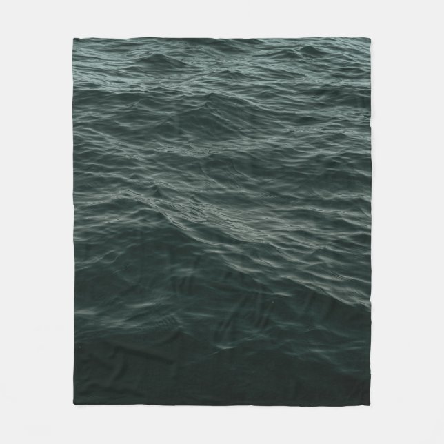 BLUE BODY OF WATER DURING DAYTIME FLEECEFILT (Framsidan)