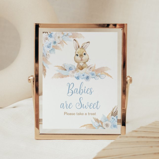 Blue Boho Bunny Baby Shower Spädbarn är Sweet Poster (Pampas Grass Boy Bunny Baby Shower Babies are Sweet Sign)