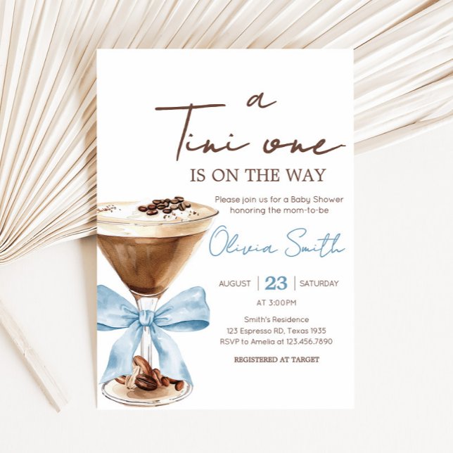 Blue Bow Espresso Martini Baby Shower Inbjudningar (Blue Bow Tini One Espresso Martini Baby Shower Invitation)