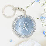 Blue Brushed Metall Silver Glitter Monogram Namn<br><div class="desc">Anpassa enkelt den här chicen av trendig-nyckelkedjan med söt silver mousserande glitter på blå,  borstad metallisk bakgrund.</div>