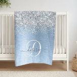 Blue Brushed Metall Silver Glitter Monogram Namn Fleecefilt<br><div class="desc">Anpassa enkelt chicen i trendiget till filtret med söt silver mousserande glitter på blå,  borstad metallbakgrund.</div>