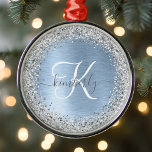 Blue Brushed Metall Silver Glitter Monogram Namn Julgransprydnad Metall<br><div class="desc">Anpassa chicen på trendiget  snöflingan så att det blir en juldekoration med söt silver mousserande glitter på blå,  borstad metallbakgrund.</div>