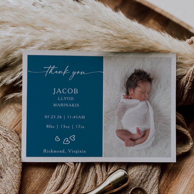 Blue Chic Minimalist Photo Baby Announcement Card Inbjudningar (Skapare uppladdad)