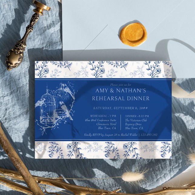 Blue Chinoiserie Romantic Bröllop Rehearsal Middag Inbjudningar (Blue Wedding Rehearsal Dinner Invitation from the Chinoiserie Wedding Collection by Darling & May)