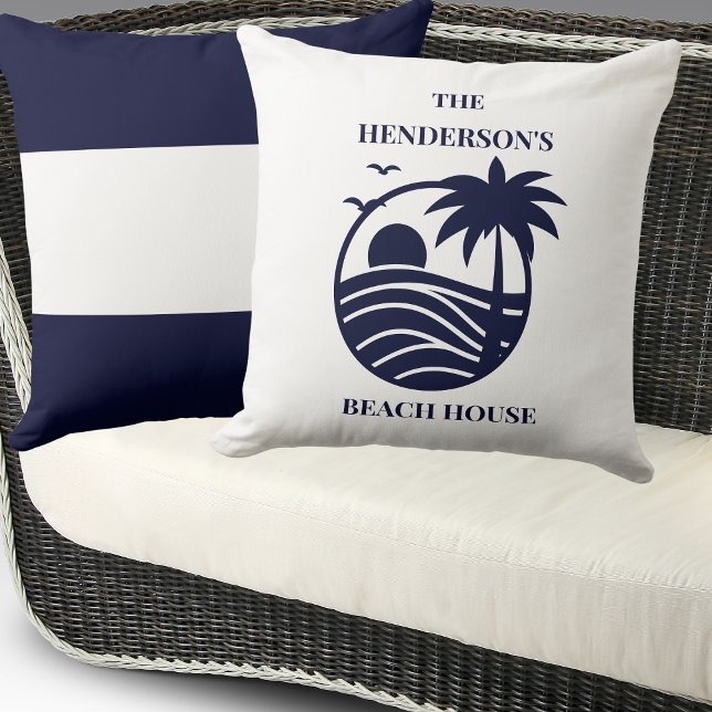 Blue Coastal Palm Tree Family Name Beach House Kudde (Skapare uppladdad)