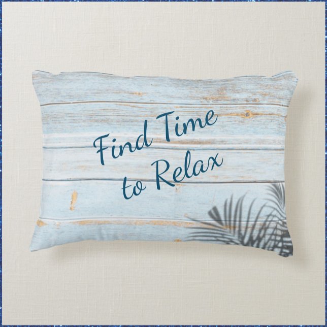 Blue Distress Wood Sllute Quote Dekorativ kudde (Skapare uppladdad)