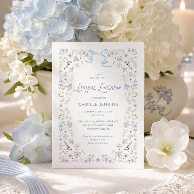 Blue Floral Bridal Luncheon with Bow Inbjudningar (Blue Floral Bridal Luncheon Invitation)