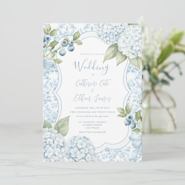 Blue Floral Elegant Blue Hydrangea Wedding  Inbjudningar (Stående Fram)