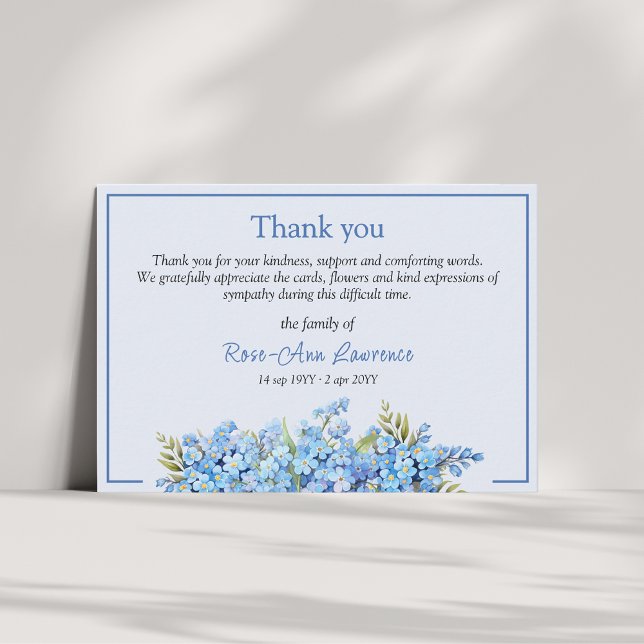 Blue floral forget-me-nots flowers funeral tack kort (Skapare uppladdad)