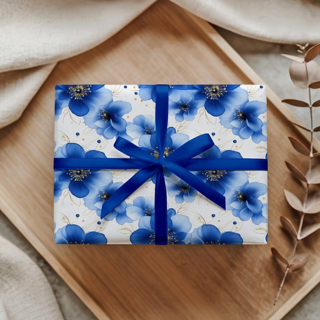 Blue Floral Pattern with Gold Accents Presentpapper (Skapare uppladdad)