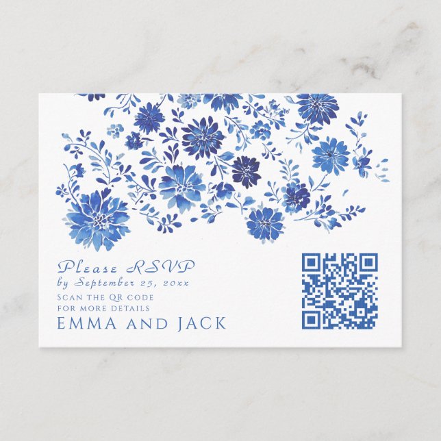 Blue Floral Wedding RSVP QR Code response Card Tilläggskort (Framsida)