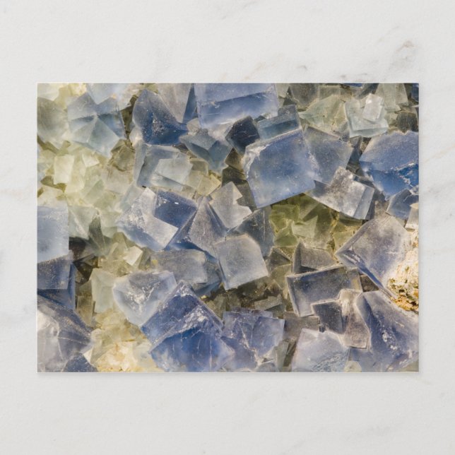 Blue Fluorite Crystals in Matrix Vykort (Framsida)