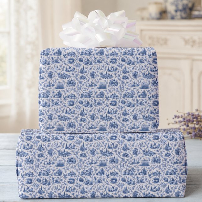 Blue French Toile Countryside Rose Branch Pattern  Presentpapper (Skapare uppladdad)