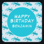 Blue Gecko Lizard Drawing Kids Grattis Birthday Fyrkantigt Klistermärke<br><div class="desc">Blue Gecko Lizard Drawing Kids Glad Birthday Square Sticker. Dekalen har söta geckos med fläckar i ett mönster. Lägg till ditt namn.</div>