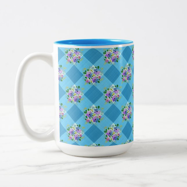 Blue Gingham och Lila Blåa blommor Land Två-Tonad Mugg (Vänster)