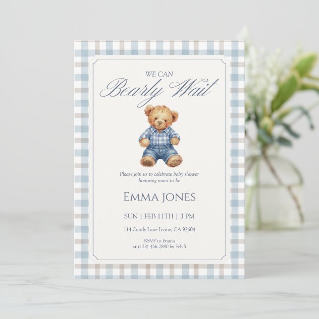 Blue Gingham We Can Bearly Wait baby shower Inbjudningar (Stående Fram)