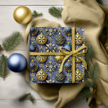 Blue Guld jul Mönster#20 ID1009 Presentpapper<br><div class="desc">Om du undrar vilka färg-kombinationer du har till plockan för din juldekoration och presentplakat i år, har jag skapat samlingar av samordning av mönster för att göra livet lite enklare. Denna ornitala, mycket realistiska design av julprydnader har en 3D-effekt och visas här i en slående blå palett och guld i...</div>