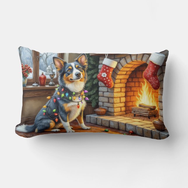 Blue Heeler Fireplace with Christmas Lights Lumbarkudde (Framsida)