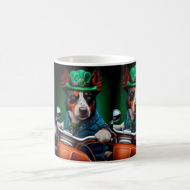 Blue Heeler Hund Kör Cykel St. Patrick's Day Kaffemugg (Center)