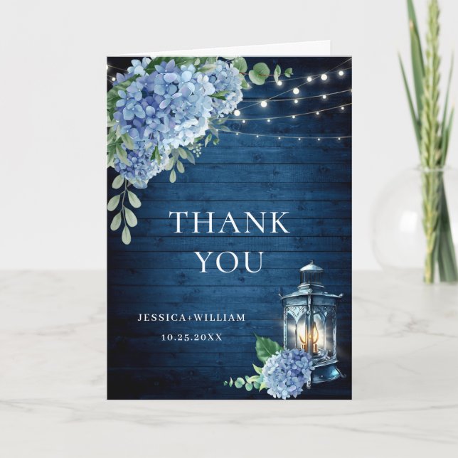 Blue Hydrangea Blommigt Lantern Navy Wood Bröllop Tack Kort (Framsida)