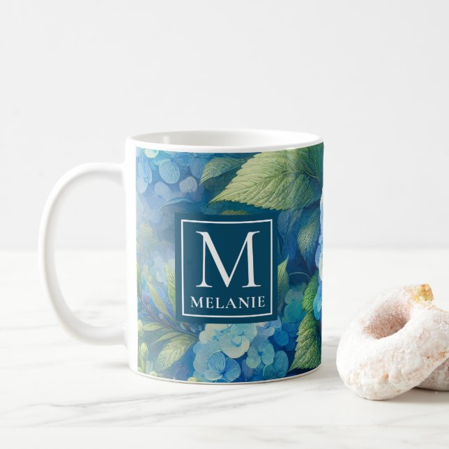 Blue Hydrangea Mugg med Anpassningsbar Monogram (Med munk)