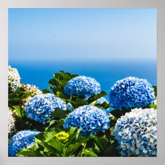 Blue Hydrangea on Gradient Sea Jigszle Puzzle Poster