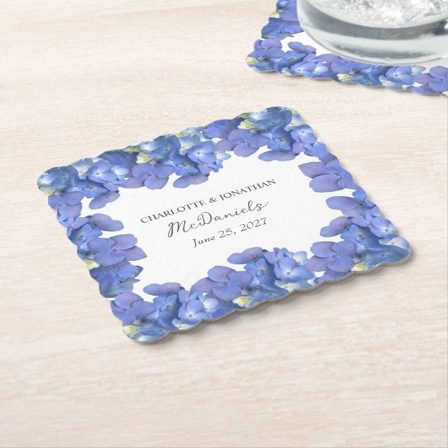 Blue Hydrangea Petals Bröllop Personlig Namn Underlägg Papper (Vinklad)