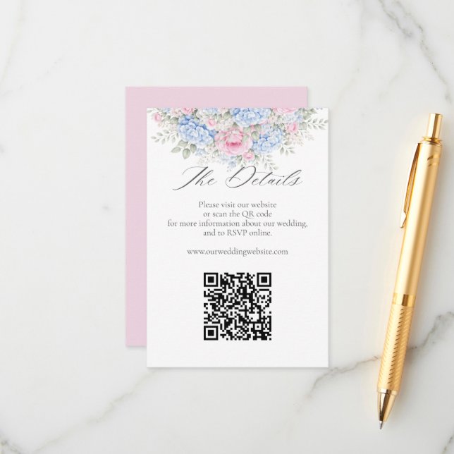 Blue Hydrangea Pink Floral Wedding Website QR Code Tilläggskort (Fram/Back In Situ)