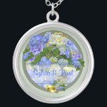 BLUE HYDRANGEAS ~ Necklace Silverpläterat Halsband<br><div class="desc">Ett härligt halsband i Hydrangea Bröllop-serien.</div>