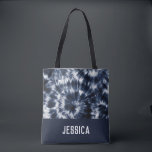 Blue Indigo Shibori Tie Dye Anpassat namn  Tygkasse<br><div class="desc">Kan anpassas helt efter dina behov i kostym.
© Gorjo Designs. Har gjort dig via Zazzle-plattformen. 

// Behöver du hjälp med att anpassa din design? Har andra idéer? Kontakta mig gärna (Zoe) direkt.</div>