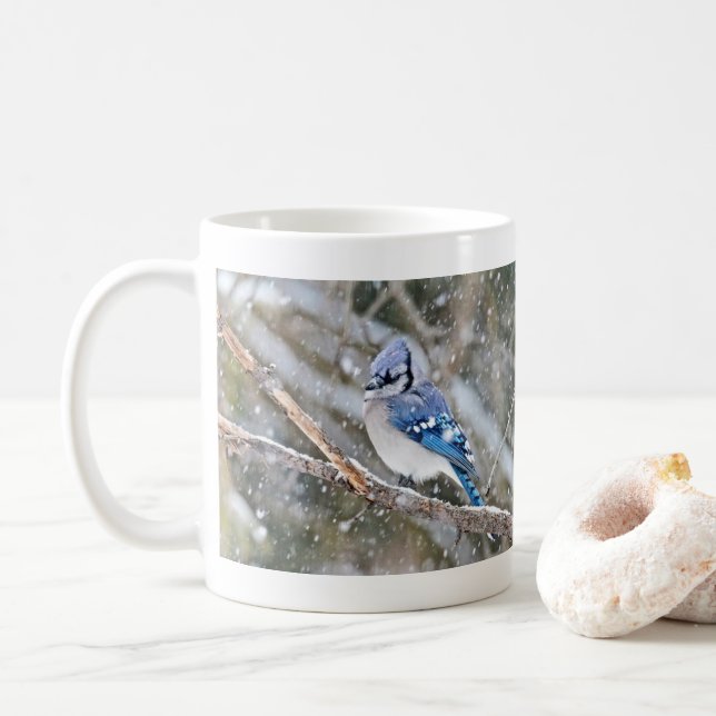Blue Jay i Snowstorm Kaffemugg (Med munk)