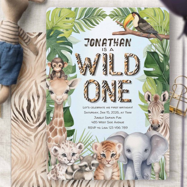 Blue Jungle Safari Baby djur Boy 1st födelsedagsfö Inbjudningar (Wild one, Blue Safari animal, jungle themed 1st birthday invitation.)