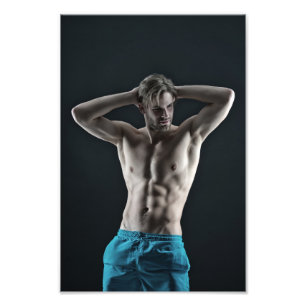 Blue Kort Hett Guy Poster