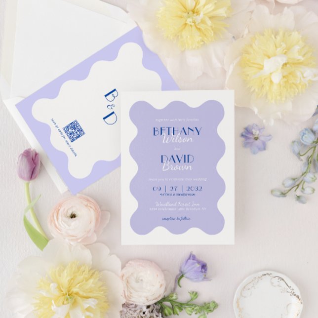 Blue Lavender Wave Scallop Monogram QR Bröllop Inbjudningar (Skapare uppladdad)