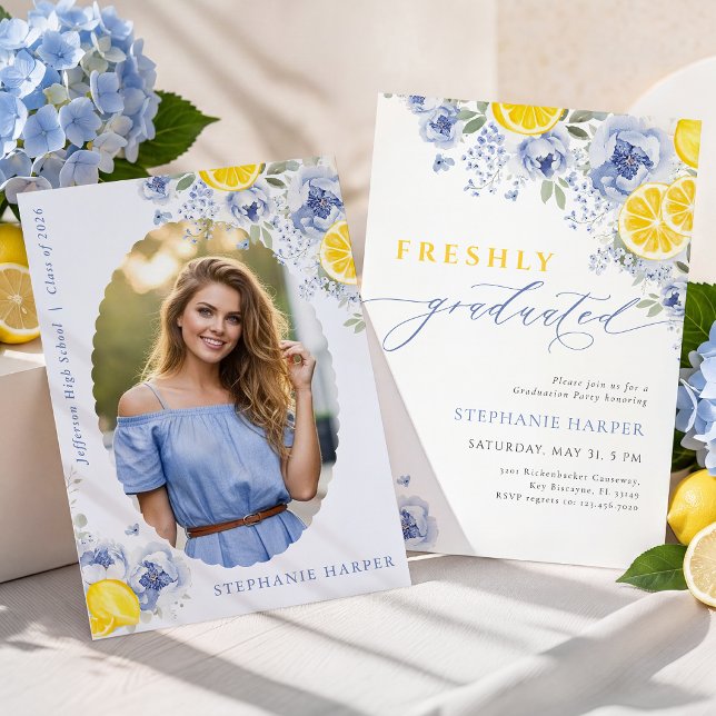 Blue Lemon Freshly Graduated Invitation Inbjudningar (Skapare uppladdad)