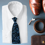 Blue Leopard Animal Print Luxury Snyggt Shimmer Slips<br><div class="desc">Den här lyxdesignen har ett modernt blåleoparddjur mönster #mode #mode #snyggt #trendig #neckties #ties #suitaccesredare #tillbehör #gåvor #giftsforhim #giftsforkilles #giftsformen #födelsedag #födelsedagspressar #fathersday #fathersdaggifts</div>