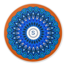 Blue Mandala på Mörk Peach med initial låda Knopp