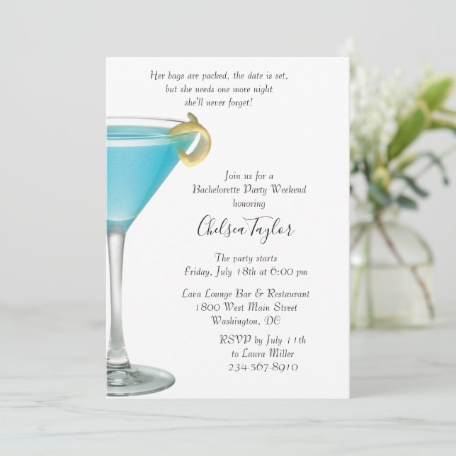 Blue Martini Cocktail Hour Bachelorette Party Inbjudningar (Stående Fram)