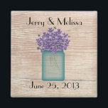 Blue Mason Burk Violets Wedding Favor Magnet<br><div class="desc">Denna blå Mason Burk av Violets Wedding Favor Magnet är underbar för Vår,  sommar eller Violet Bröllop. Sök efter matchande inbjudningar,  OSANS och Spara datum meddelande.</div>