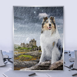 Blue Merle Rough Collie vid Eilean Donan Castle - Pussel