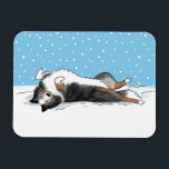 Blue Merle Shetland Sheepdog Sheltie Winter Snö Magnet<br><div class="desc">Sheltie Helgdag Magnet. Cute teckning av en blå Merle Shetland Sheepdog som rullade i snö med snöflingor nedåt. Den här söta fritidshöljen gör en roligt julstuffare. Besök Jenns Doodle World om du vill ha ännu fler produkter med lycklig hund design och många Julafton-gåvor från hund aveln.</div>