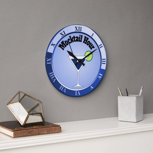 Blue Mocktail Hour Pub Clock Stor Klocka (Kontor)