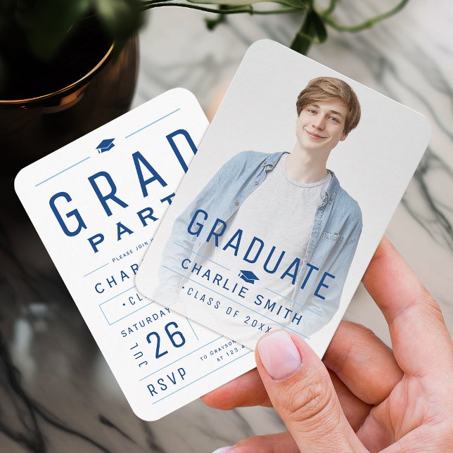 Blue Modern Typography Photo Studenten inbjudan (Blue Modern Typography Photo Graduation invite)
